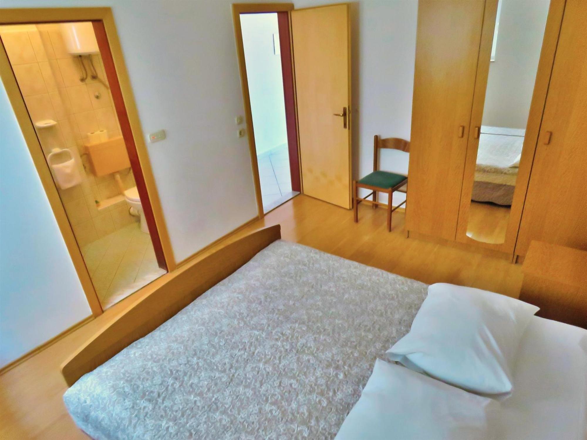 Apartments Zvone Omiš Szoba fotó